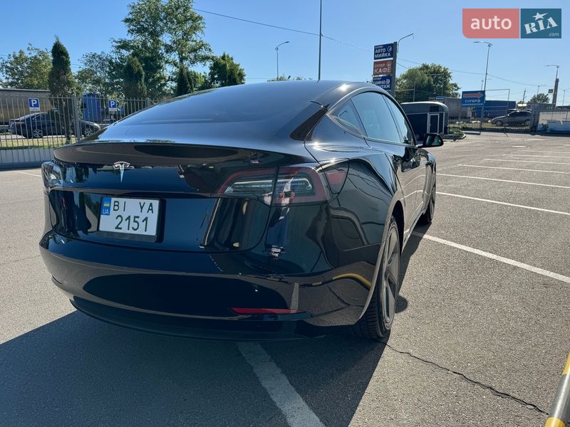 Седан Tesla Model 3 2022 в Полтаве