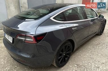 Седан Tesla Model 3 2020 в Тернополе