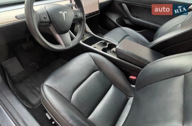 Седан Tesla Model 3 2020 в Тернополе