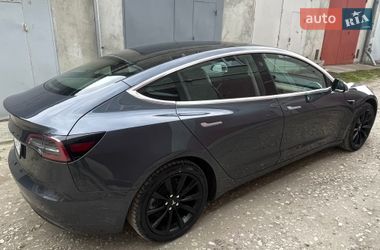 Седан Tesla Model 3 2020 в Тернополе