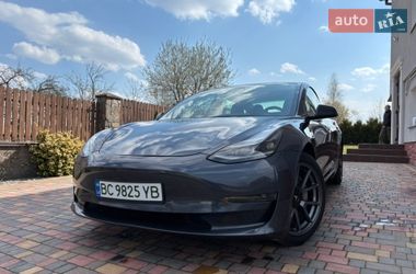 Седан Tesla Model 3 2021 в Дрогобичі