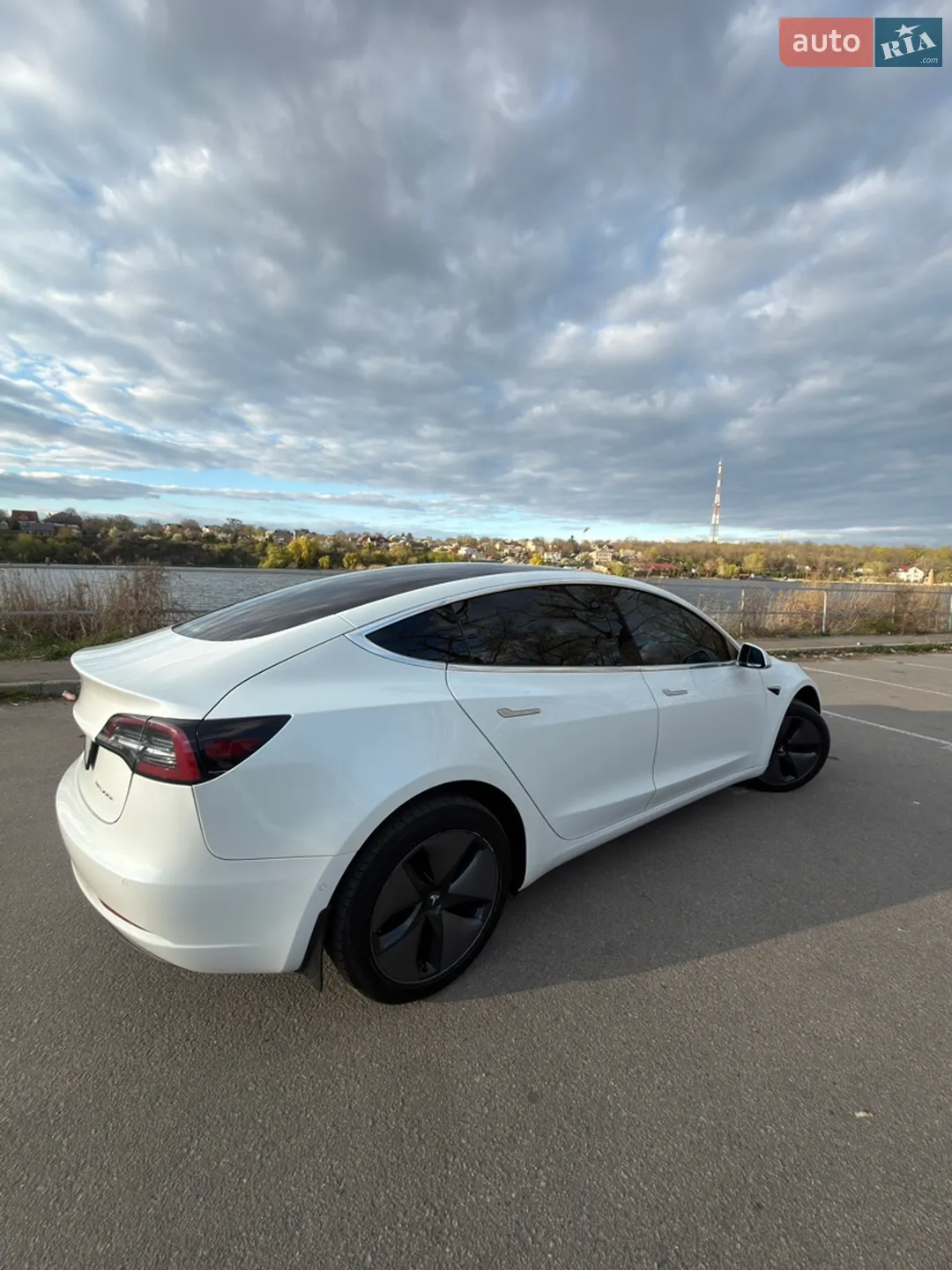 2019 Tesla Model 3 - мініатюра 8