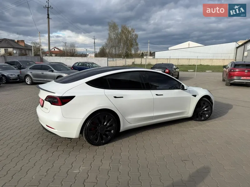 Tesla Model 3 2023 VIN 5YJ3E1EC8PF661536 фото оголошення 17 з 31
