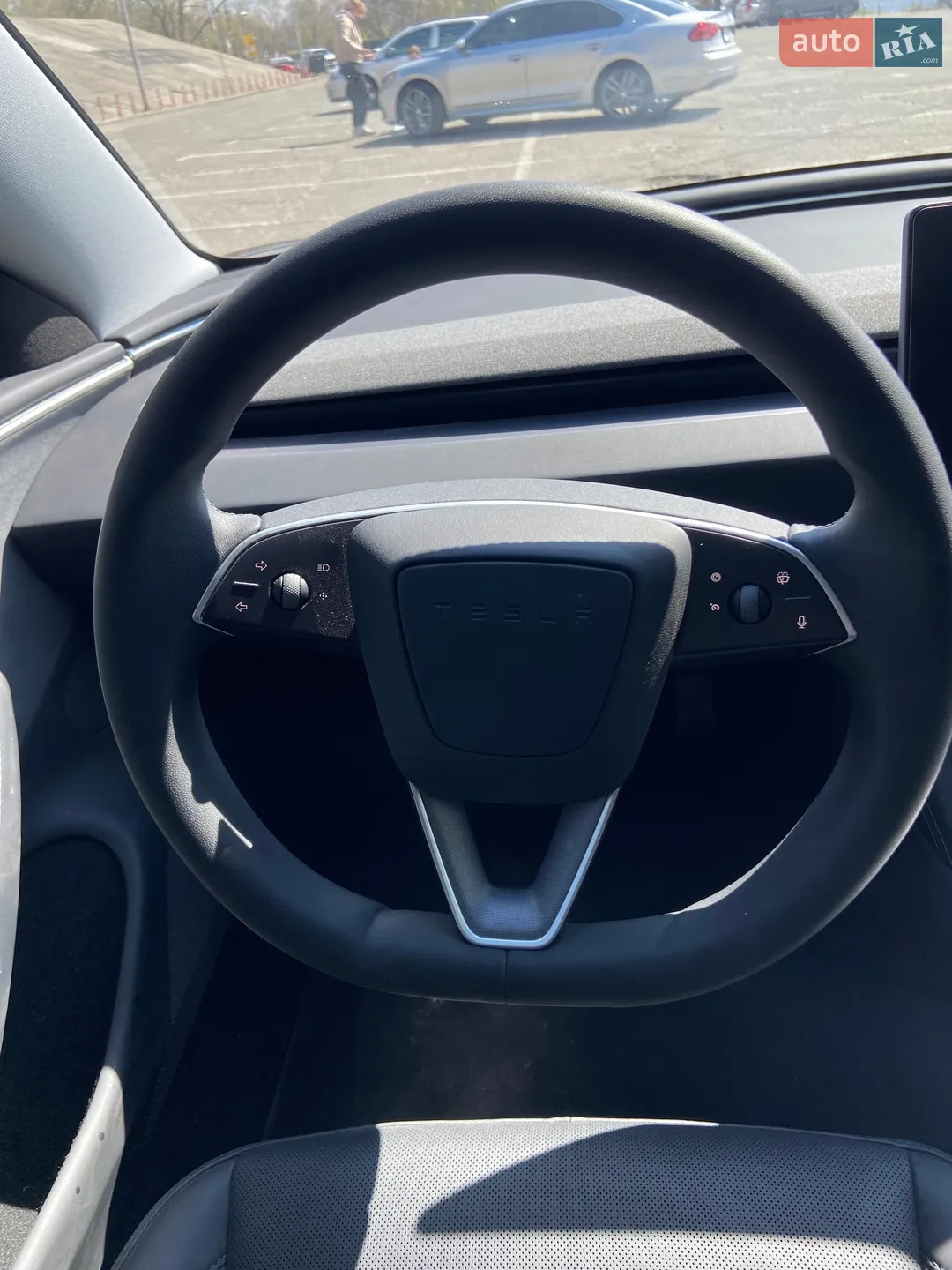 2025 Tesla Model 3 - мініатюра 15