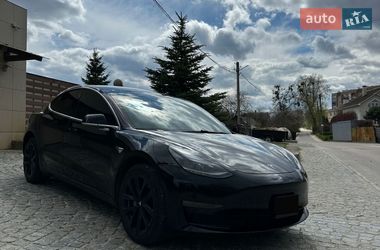 Седан Tesla Model 3 2020 в Харькове