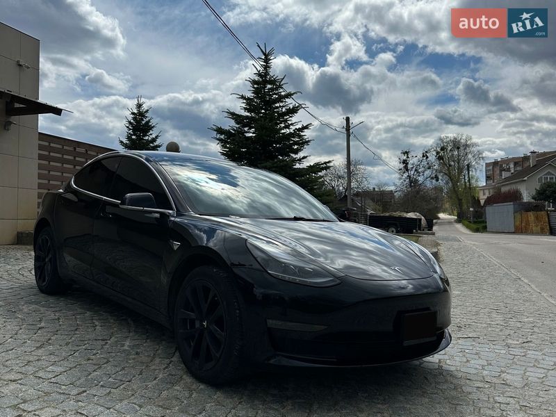 Седан Tesla Model 3 2020 в Харькове