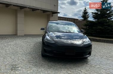 Седан Tesla Model 3 2020 в Харькове