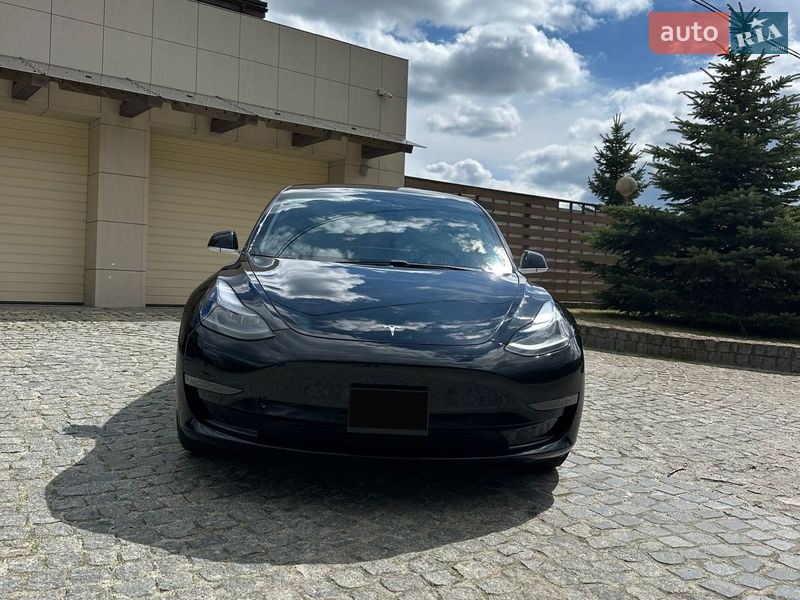 Седан Tesla Model 3 2020 в Харькове