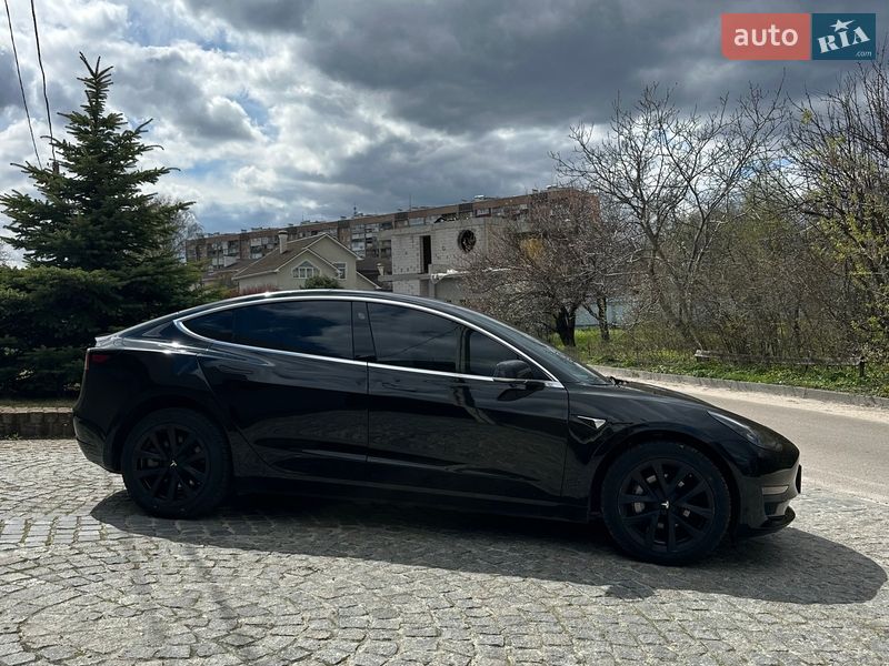 Седан Tesla Model 3 2020 в Харькове