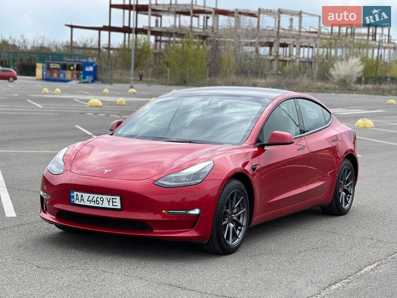Tesla Model 3 2022