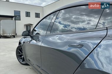 Седан Tesla Model 3 2021 в Луцке
