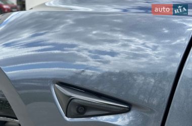 Седан Tesla Model 3 2021 в Луцке
