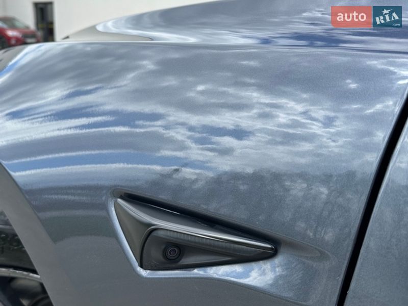 Седан Tesla Model 3 2021 в Луцке
