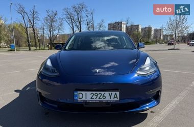 Седан Tesla Model 3 2021 в Киеве