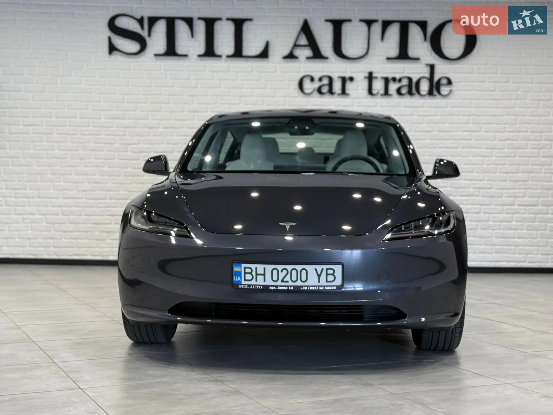 2025 Tesla Model 3 - мініатюра 9