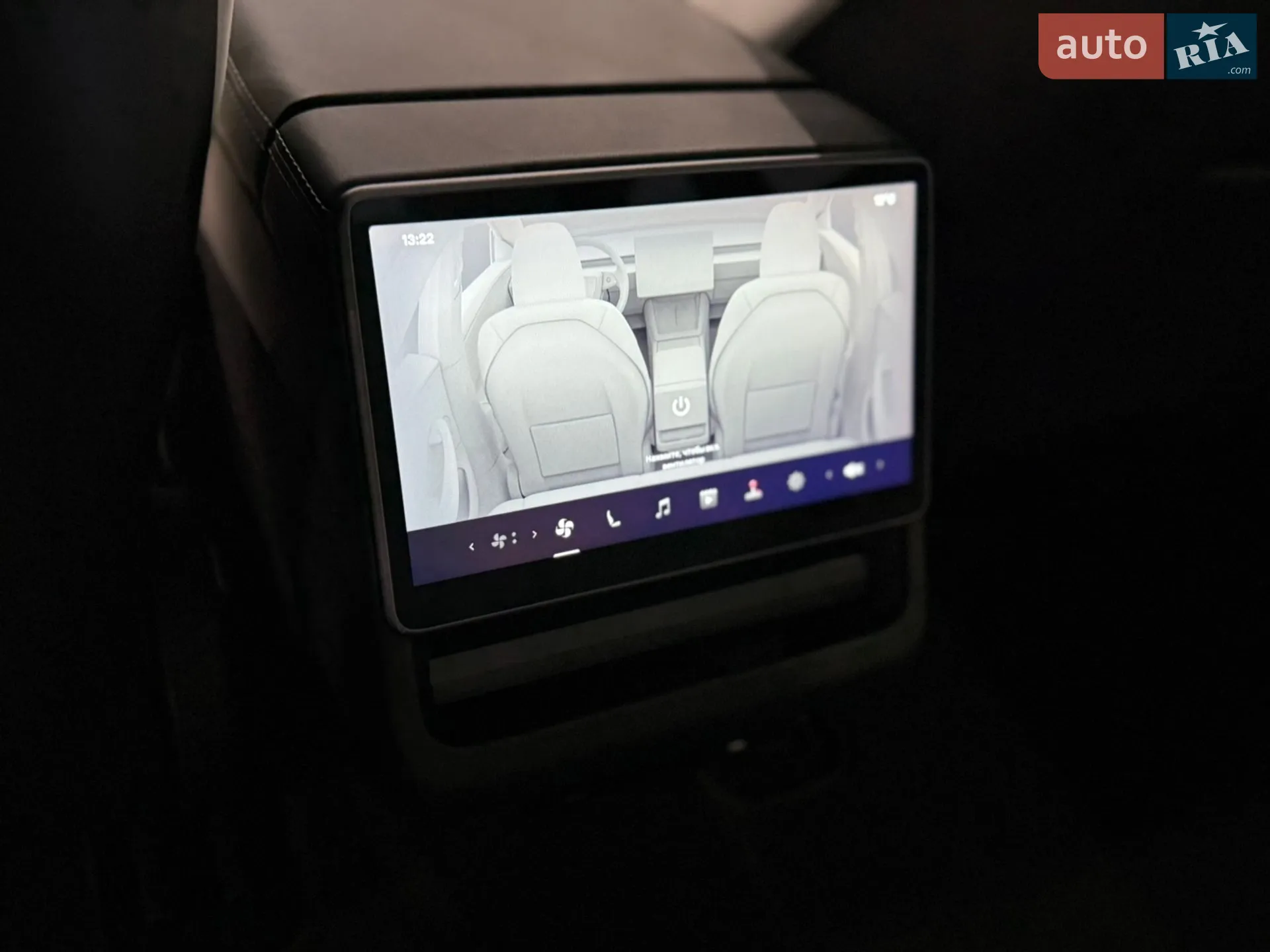 2025 Tesla Model 3 - мініатюра 18