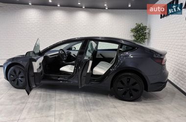 Седан Tesla Model 3 2025 в Одесі