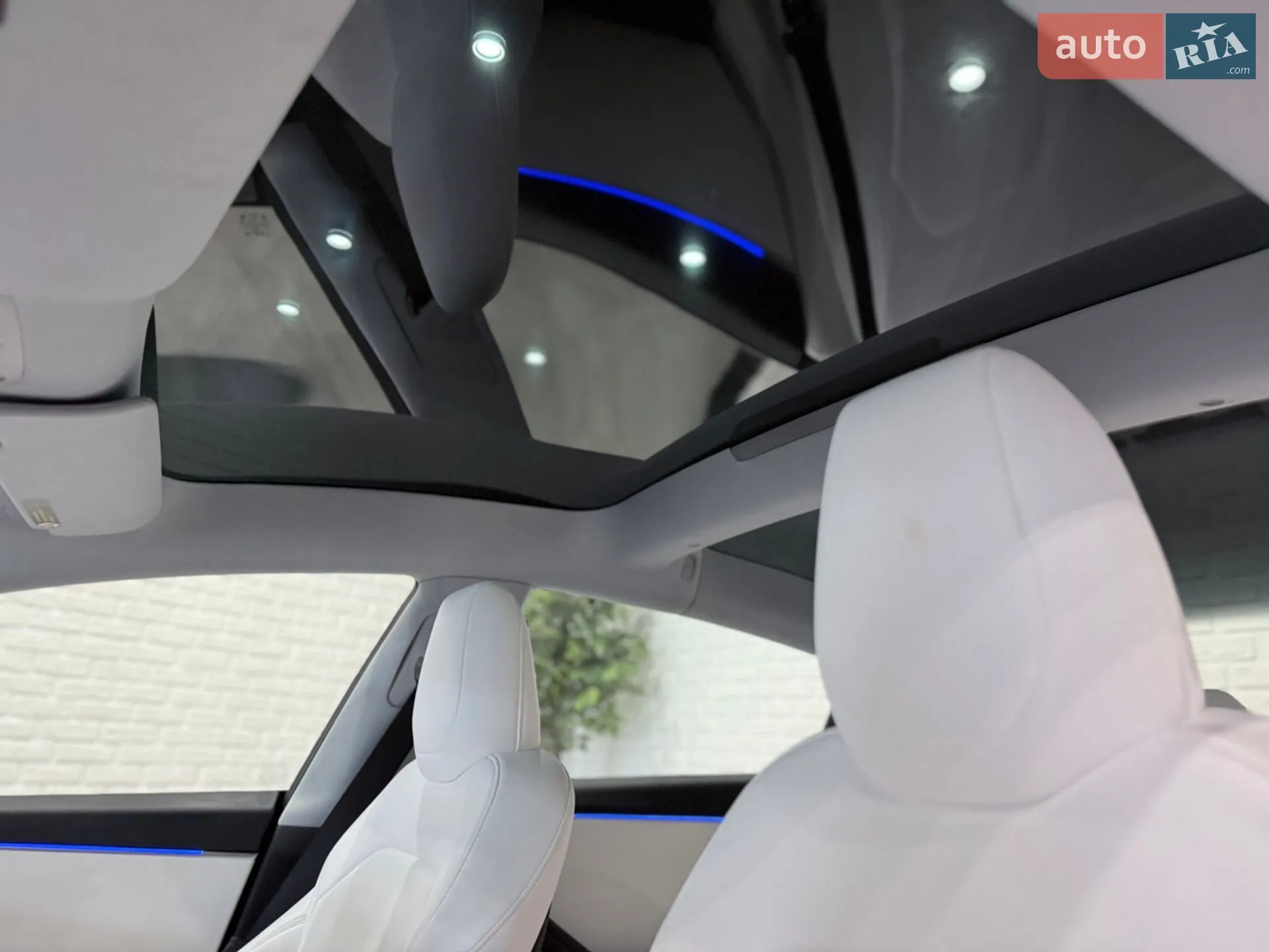 2025 Tesla Model 3 - мініатюра 21