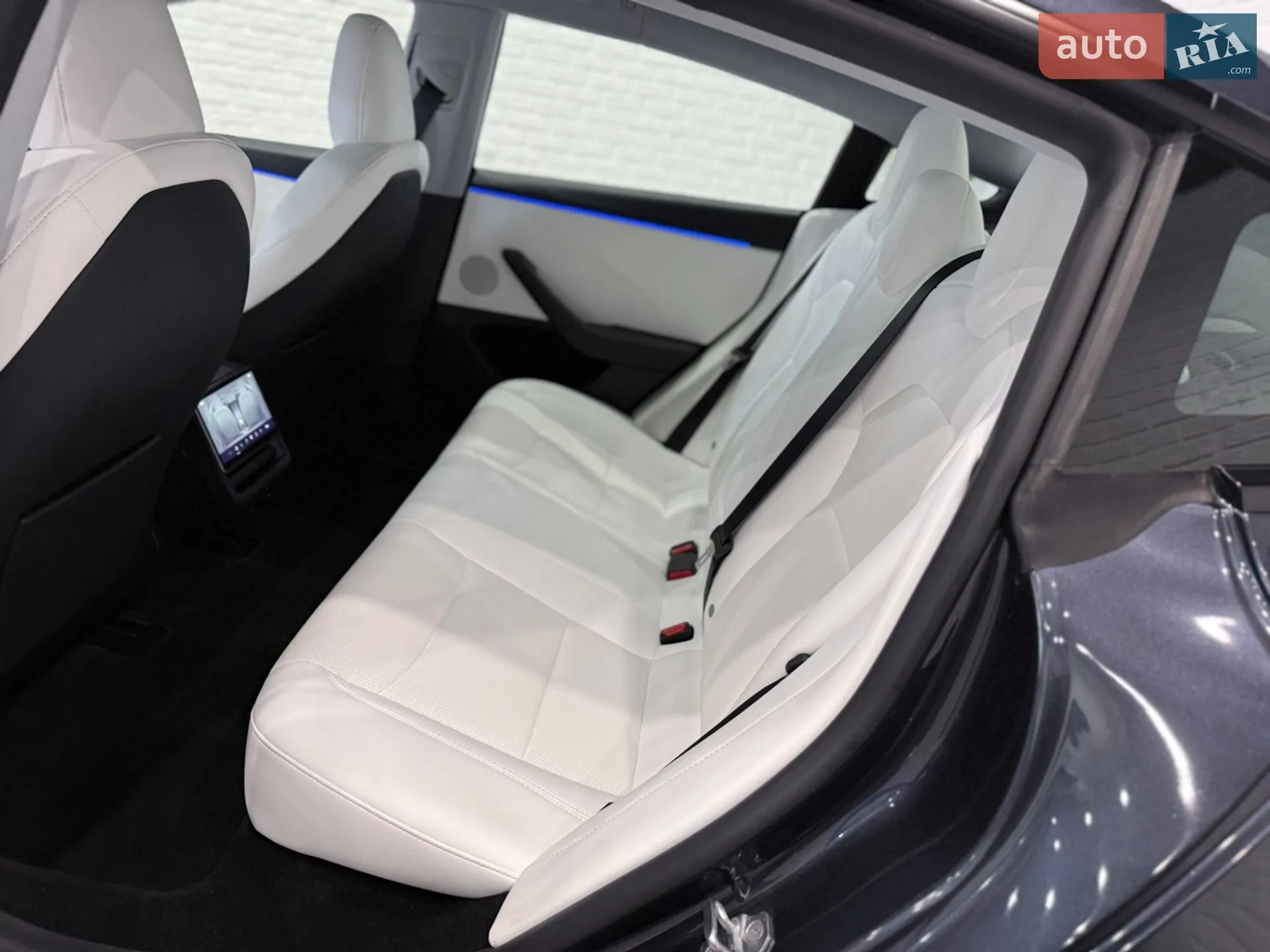 2025 Tesla Model 3 - мініатюра 22