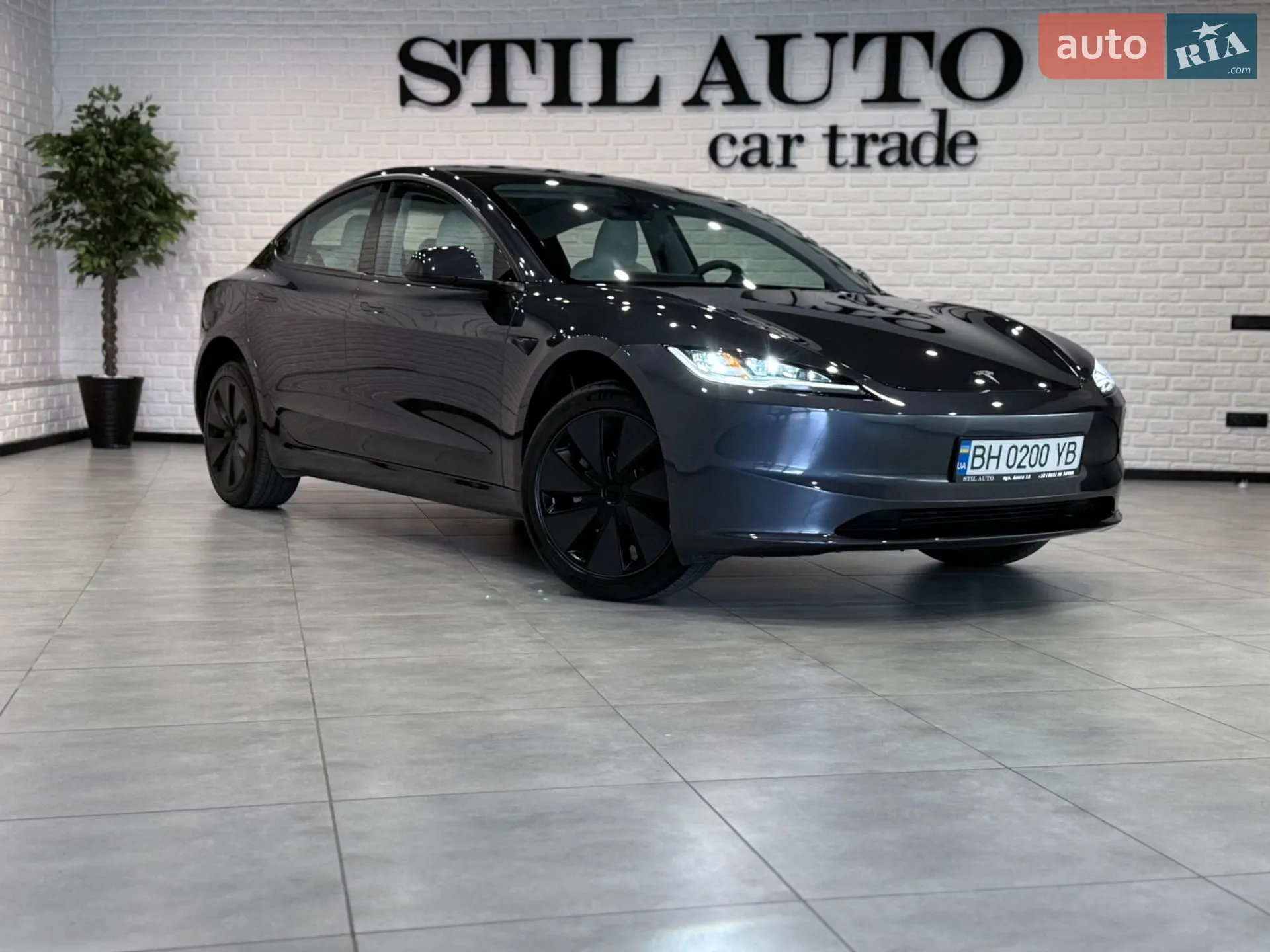 2025 Tesla Model 3 - мініатюра 27