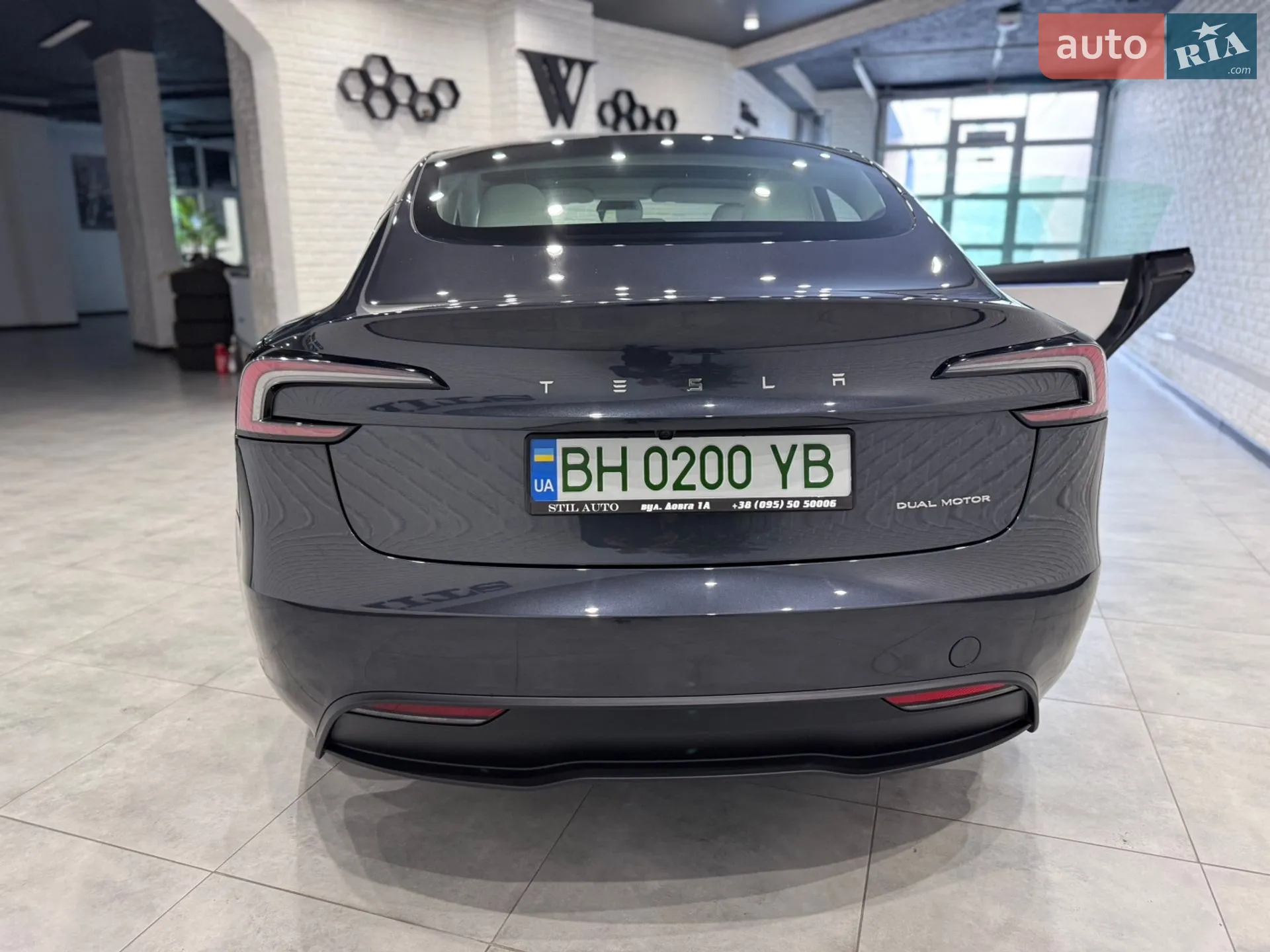 2025 Tesla Model 3 - мініатюра 31