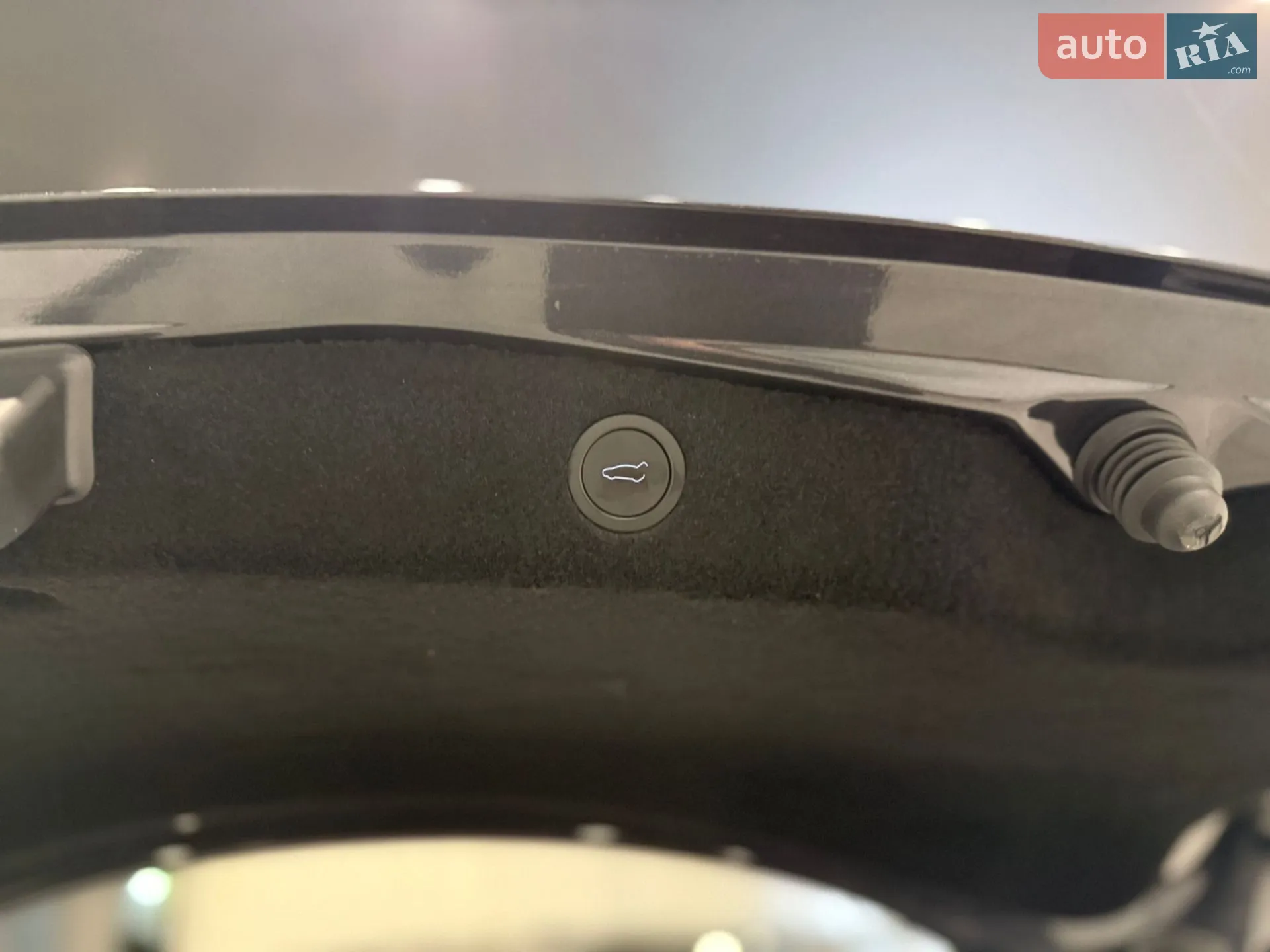 2025 Tesla Model 3 - мініатюра 37
