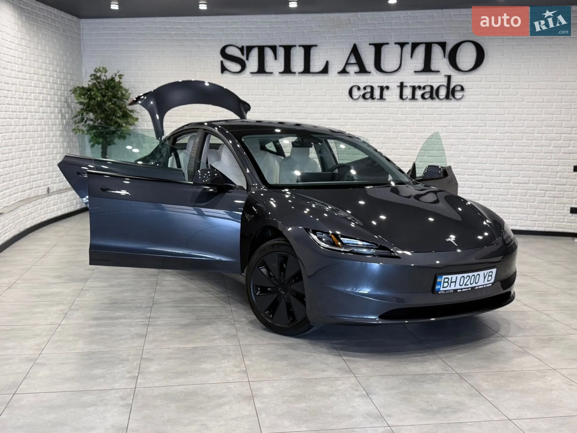 2025 Tesla Model 3 - мініатюра 38
