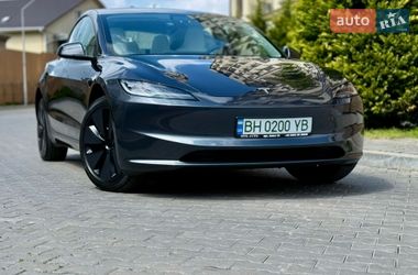 Седан Tesla Model 3 2025 в Одессе