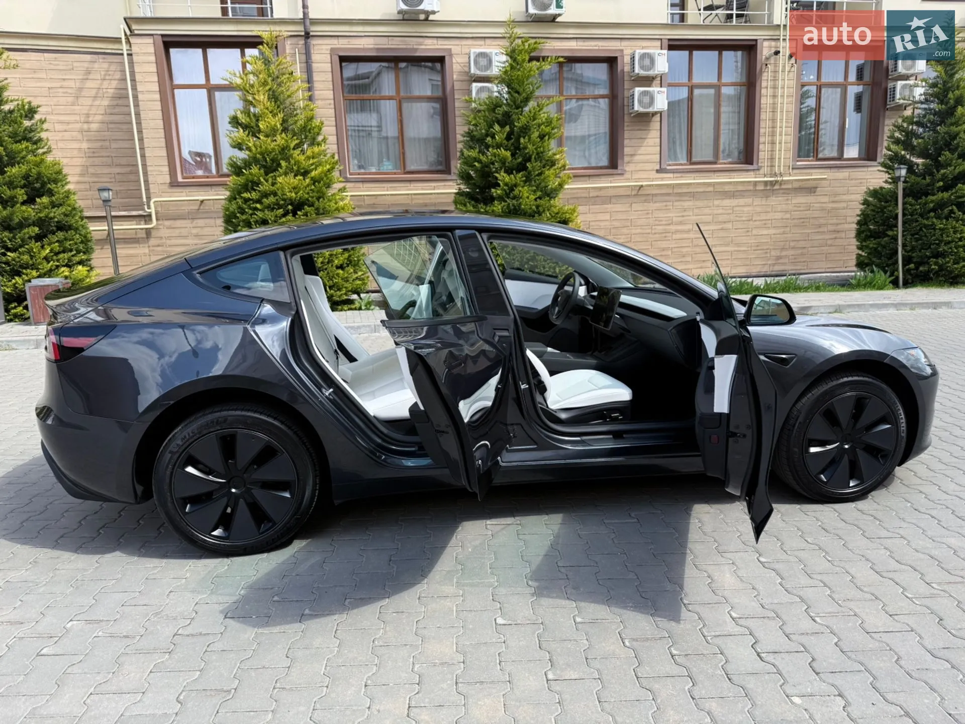 2025 Tesla Model 3 - мініатюра 57