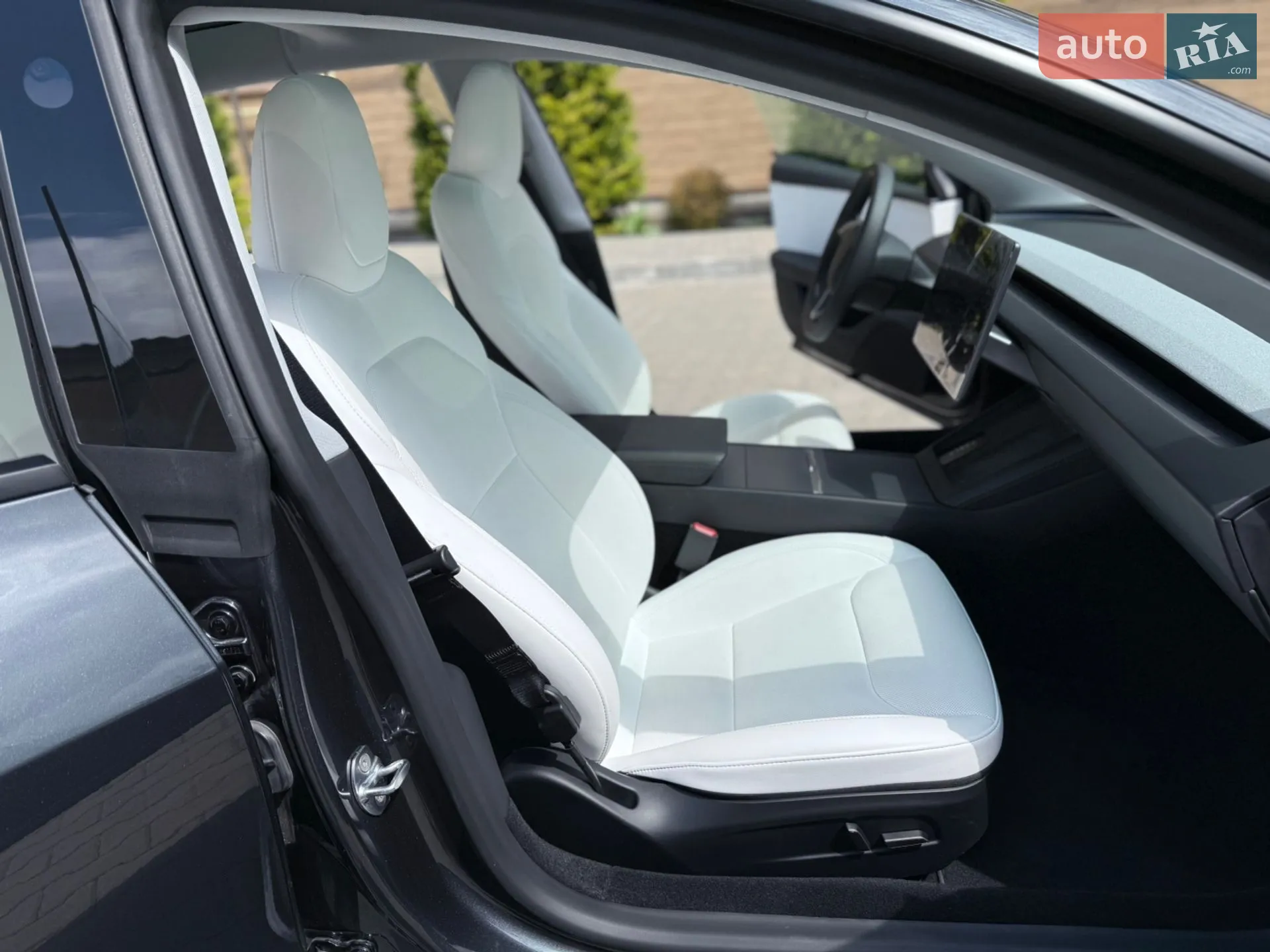 2025 Tesla Model 3 - мініатюра 63