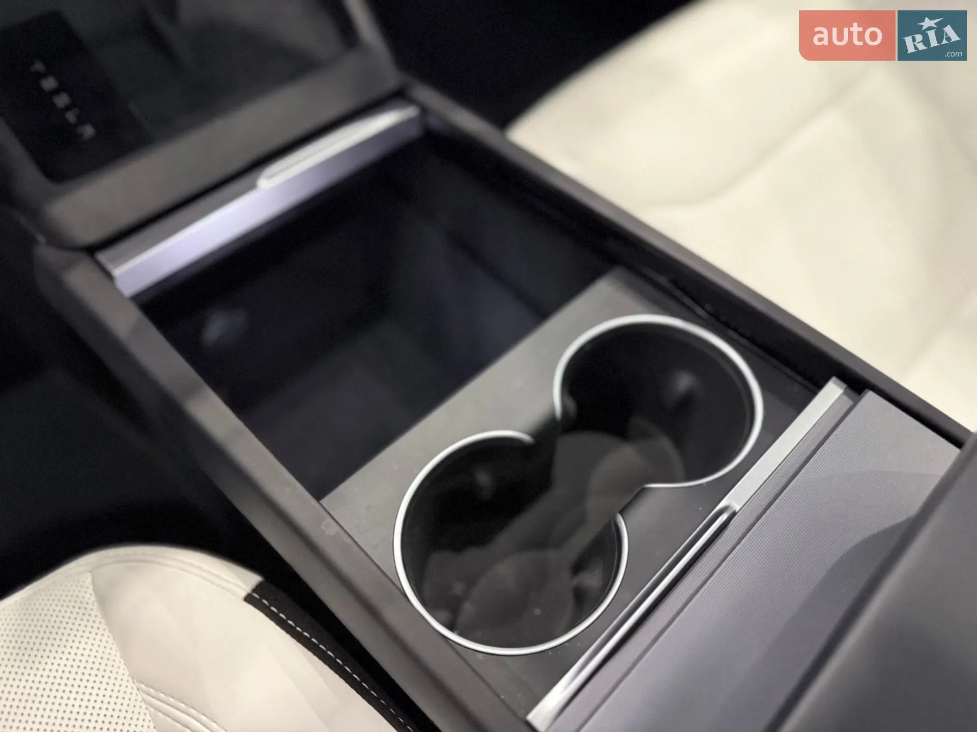 2025 Tesla Model 3 - мініатюра 65