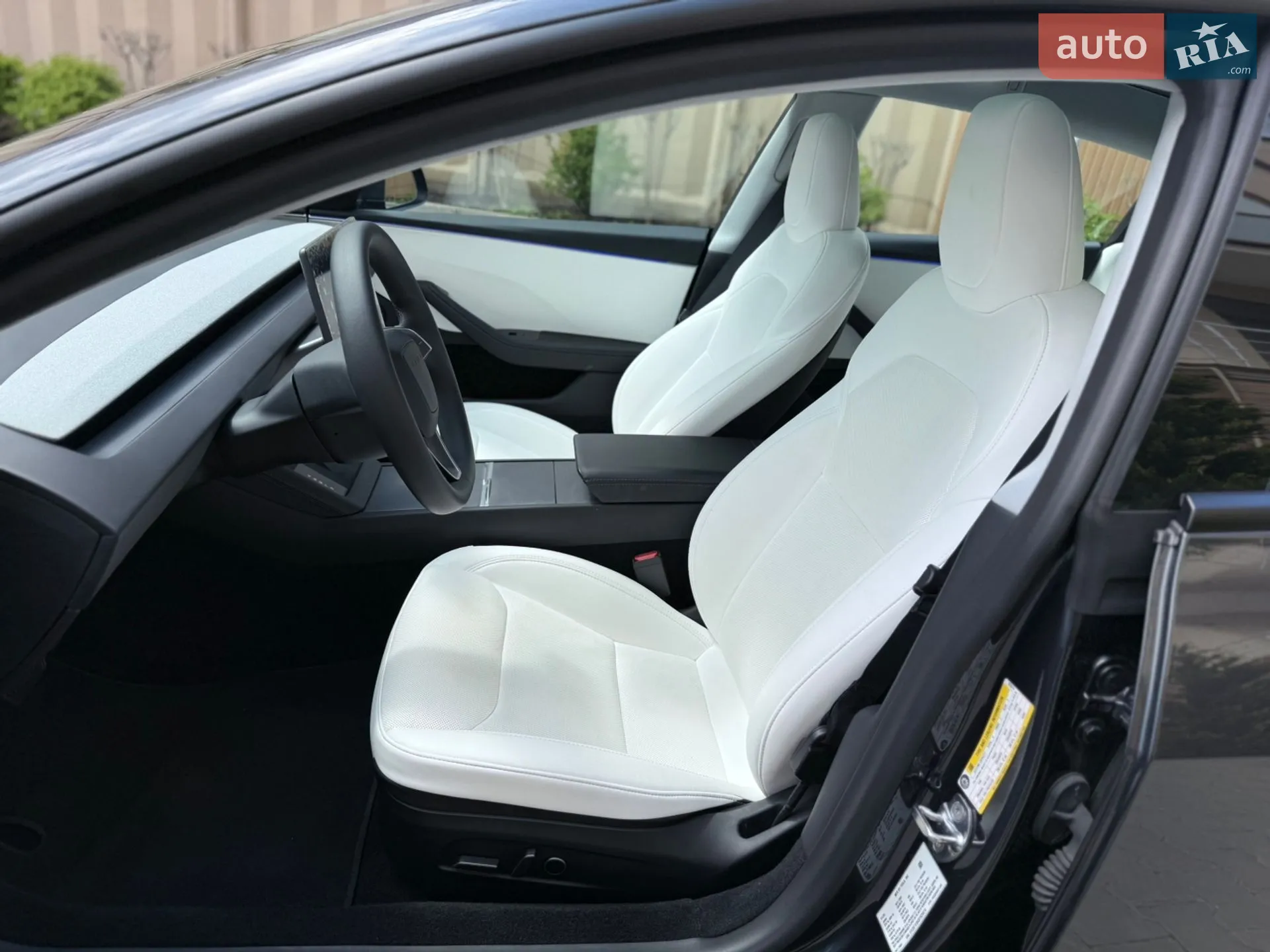 2025 Tesla Model 3 - мініатюра 68