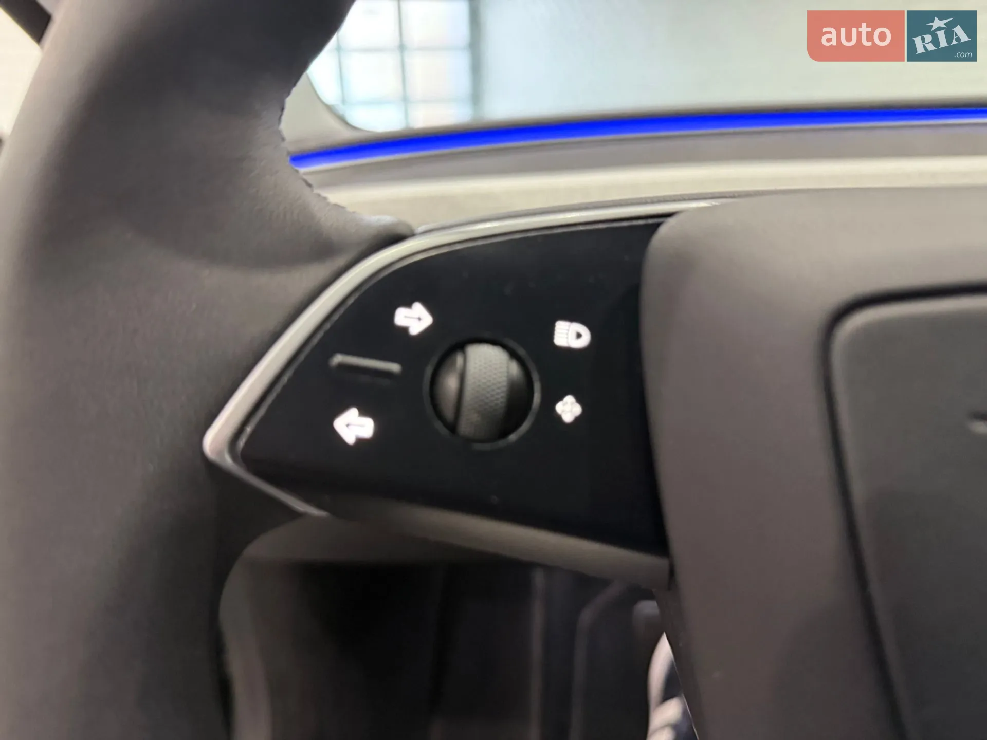 2025 Tesla Model 3 - мініатюра 75