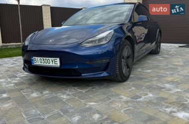 Седан Tesla Model 3 2021 в Миргороде