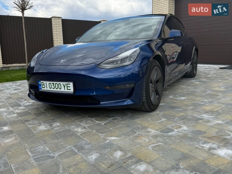 Tesla Model 3 2021