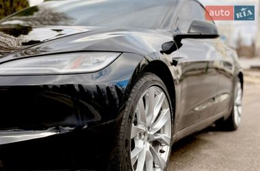 Седан Tesla Model 3 2024 в Харькове