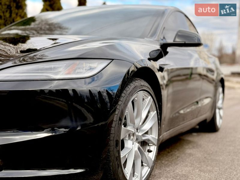 Седан Tesla Model 3 2024 в Харькове