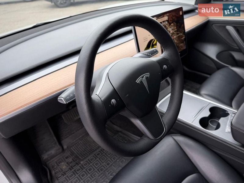Седан Tesla Model 3 2022 в Киеве фото 64 Седан Tesla Model 3 2022 в Киеве