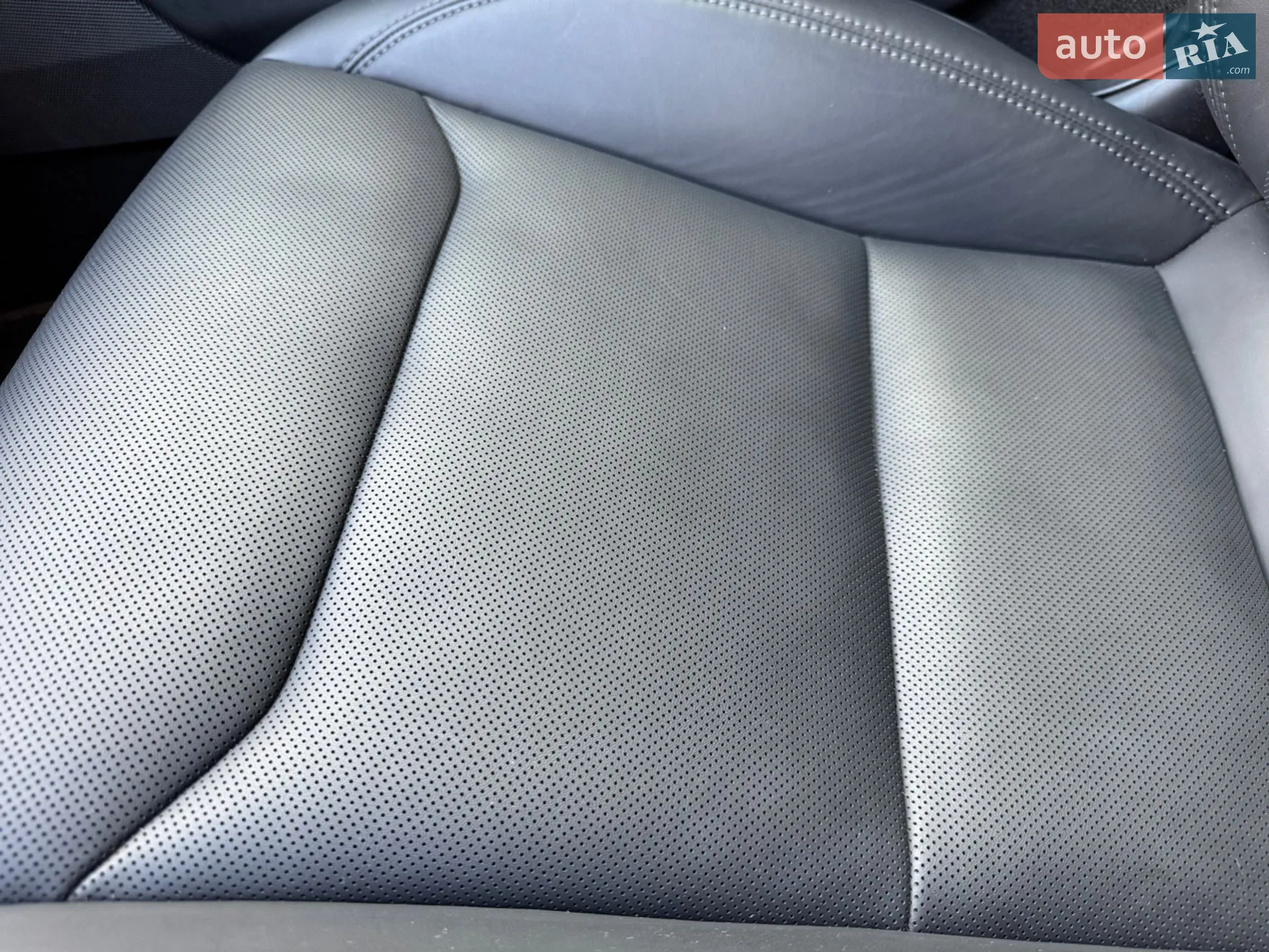 2025 Tesla Model 3 - мініатюра 24