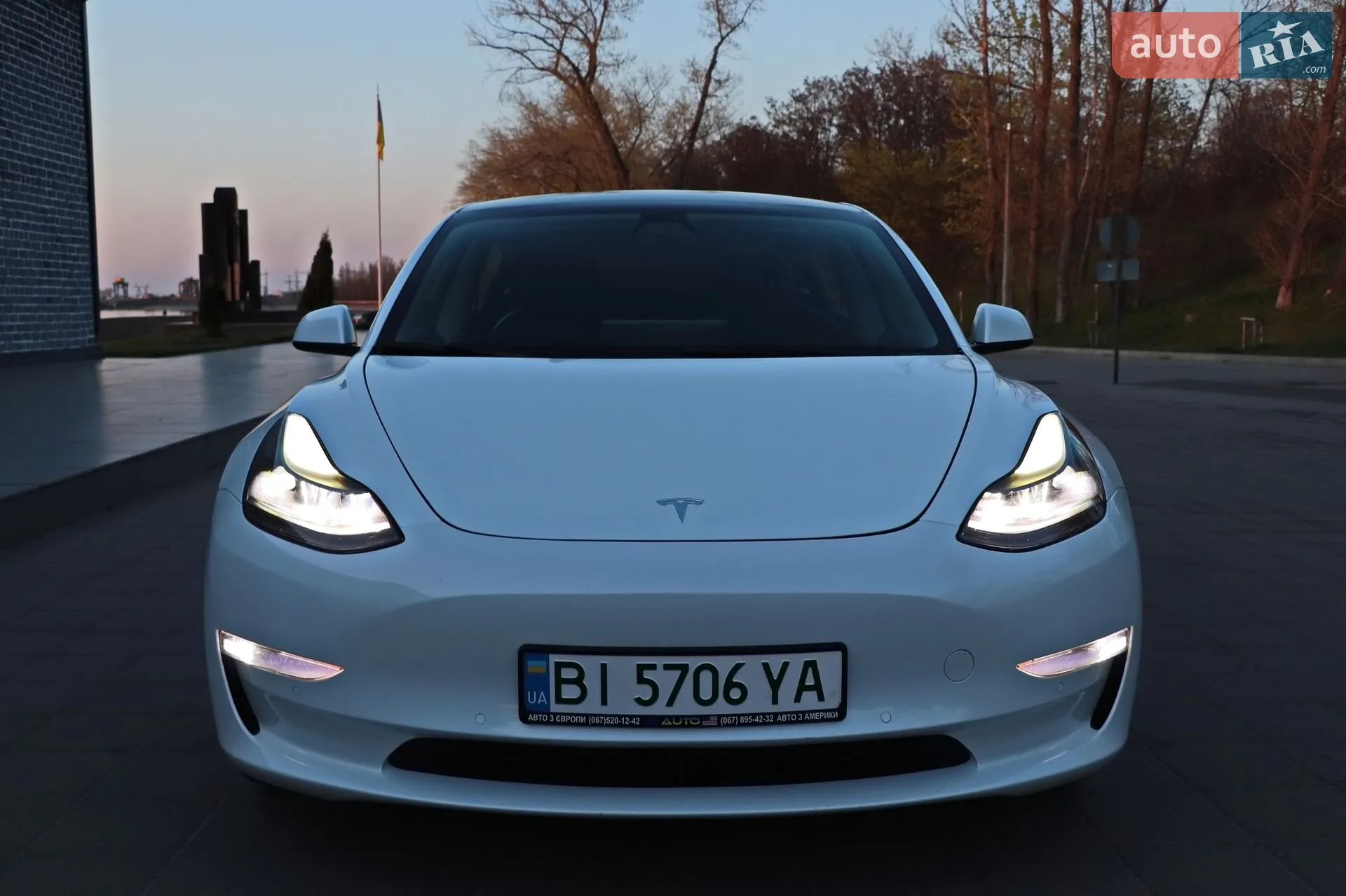 2022 Tesla Model 3 - фото 1