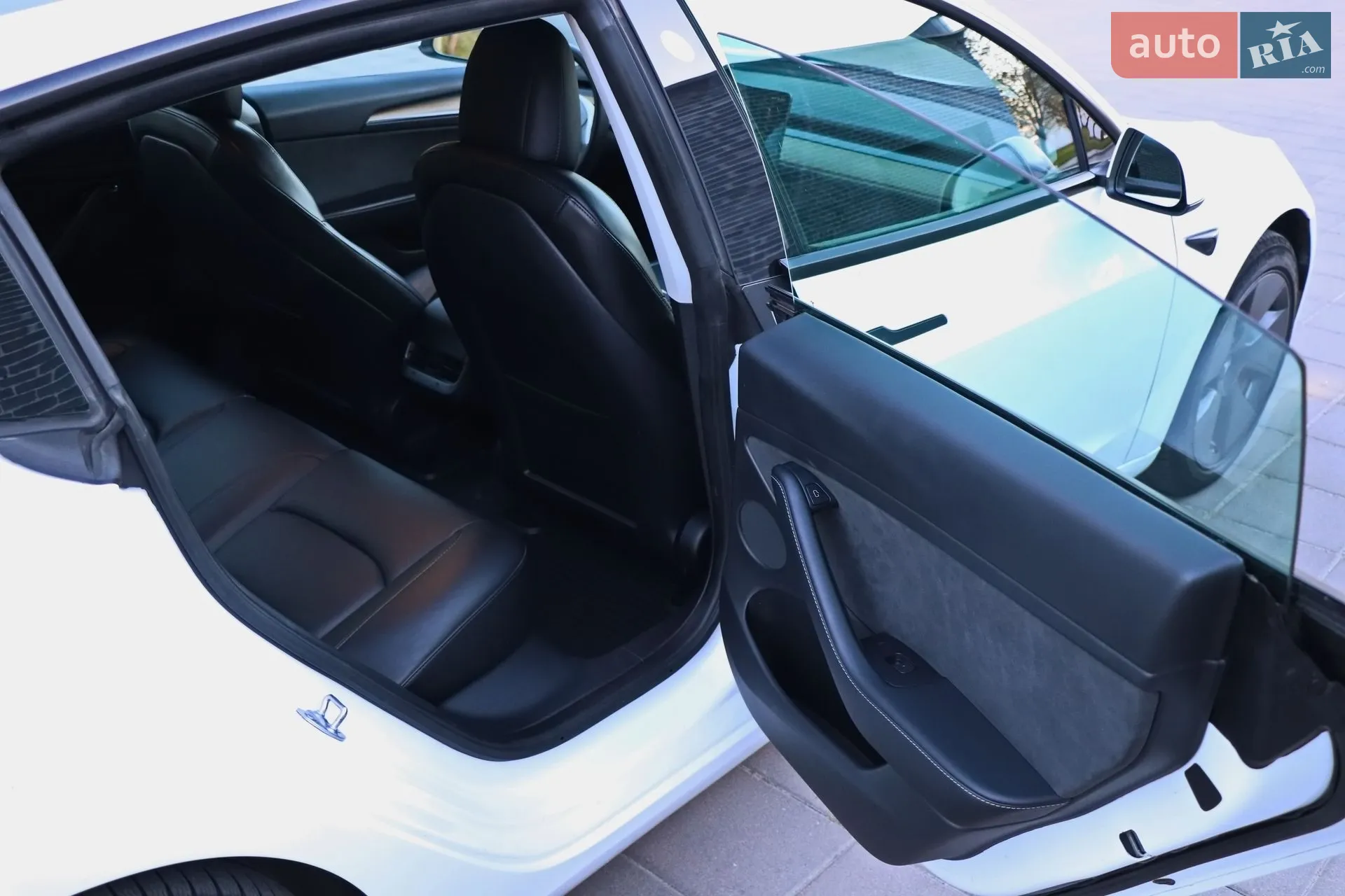 2022 Tesla Model 3 - мініатюра 10