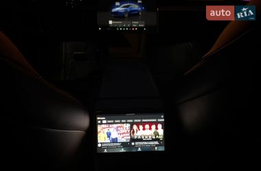 Седан Tesla Model 3 2025 в Киеве