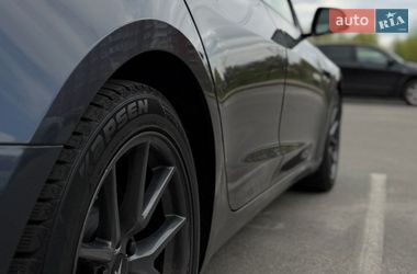 Седан Tesla Model 3 2023 в Киеве