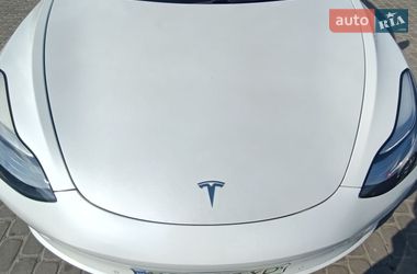 Седан Tesla Model 3 2020 в Львове
