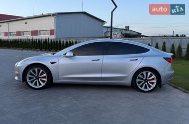 Седан Tesla Model 3 2018 в Луцьку