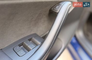 Седан Tesla Model 3 2023 в Киеве