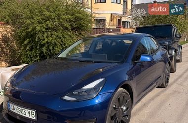 Седан Tesla Model 3 2023 в Киеве