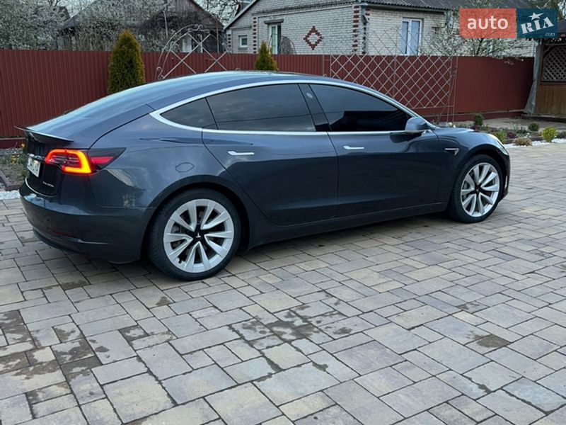 Седан Tesla Model 3 2019 в Владимире фото 5 Седан Tesla Model 3 2019 в Владимире