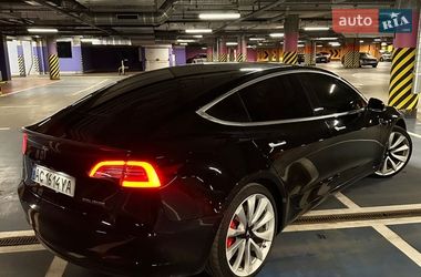 Седан Tesla Model 3 2019 в Луцке