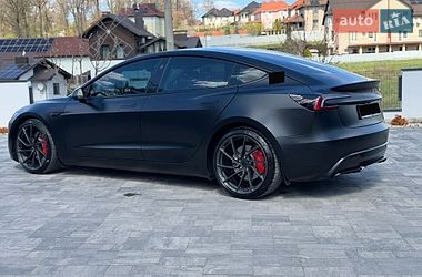 Седан Tesla Model 3 2024 в Тернополе